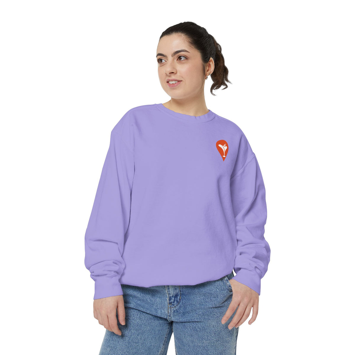 Wind & Sailing Crewneck Sweatshirt in Violet, female model, front